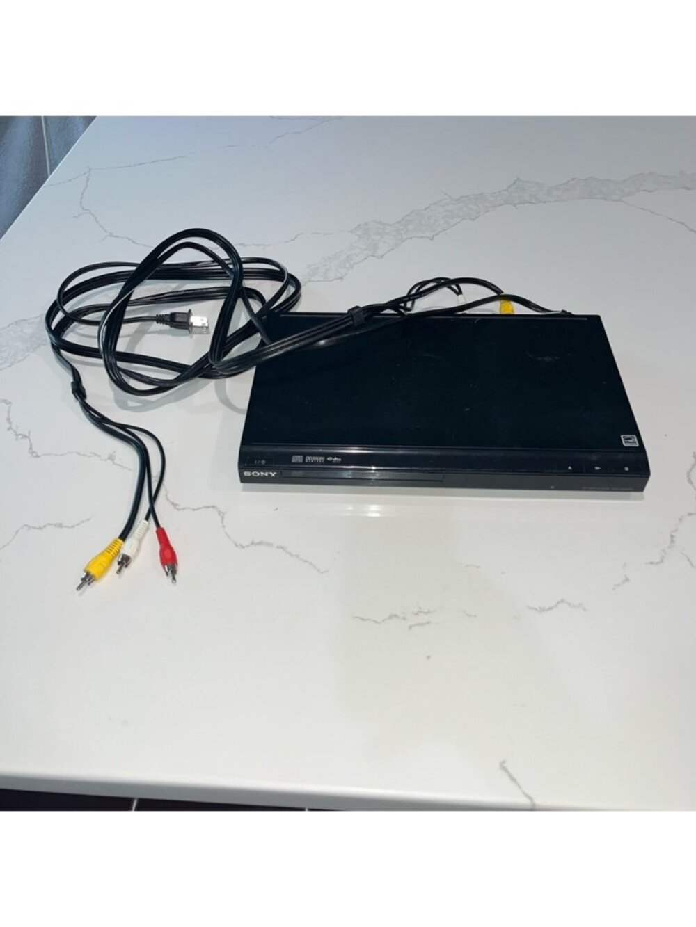 Sony Black DVD Player with Composite AV Cables